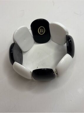 Vintage Black & White Lucite Wide Panel Stretch Expansion Bracelet